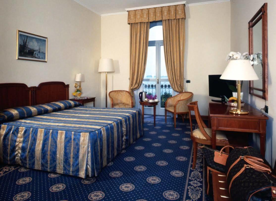 Hotel Savoy Palace Gardone Riviera Ngoại thất bức ảnh